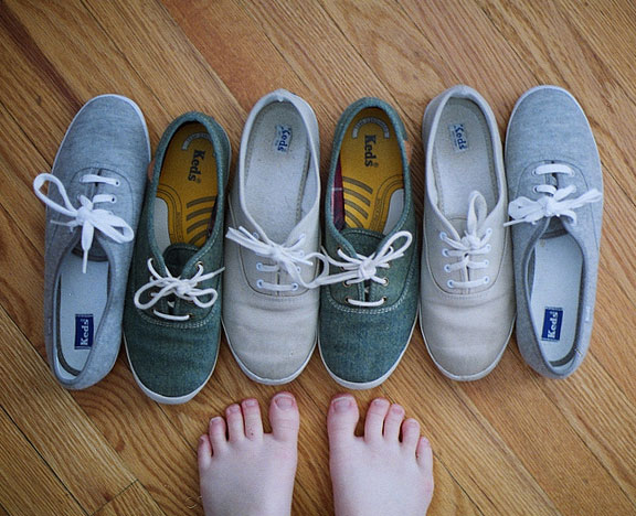 Устранить запах в обуви: как избавиться от неприятного запаха в обуви