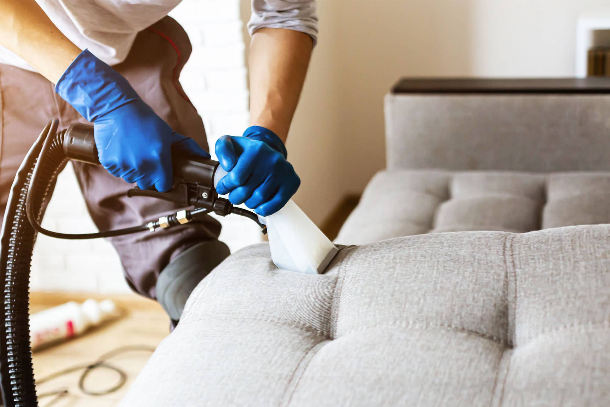чистка диванов в домашних условиях от грязи